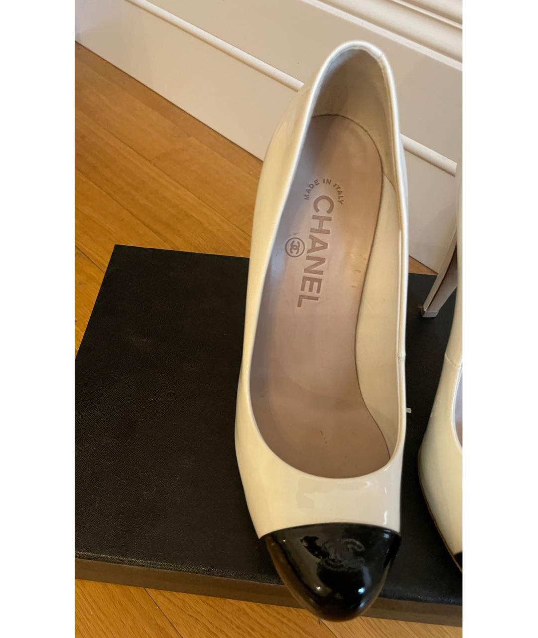 CHANEL Бежевые кожаные туфли, фото 2