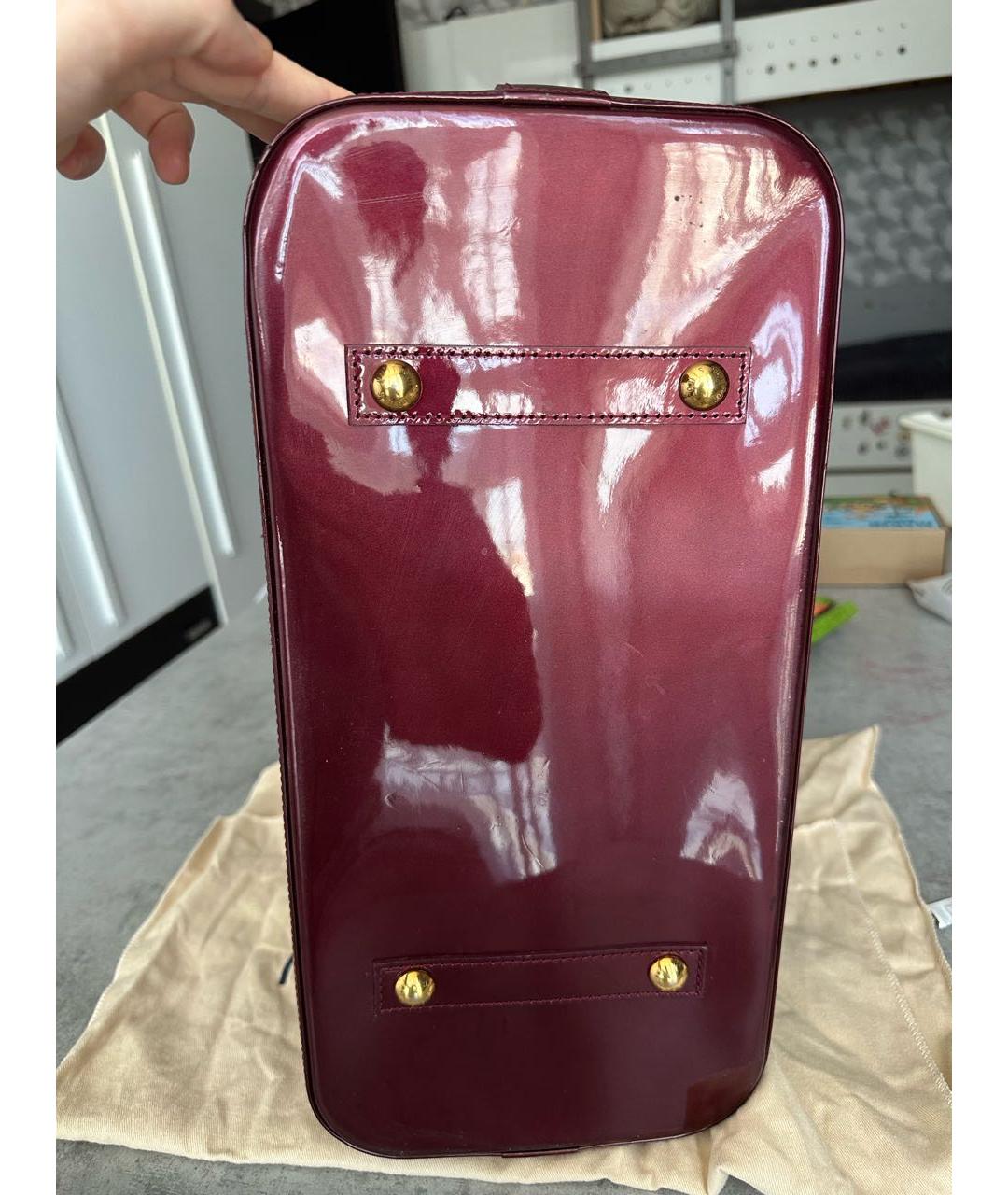 LOUIS VUITTON Бордовая сумка с короткими ручками из лакированной кожи, фото 3