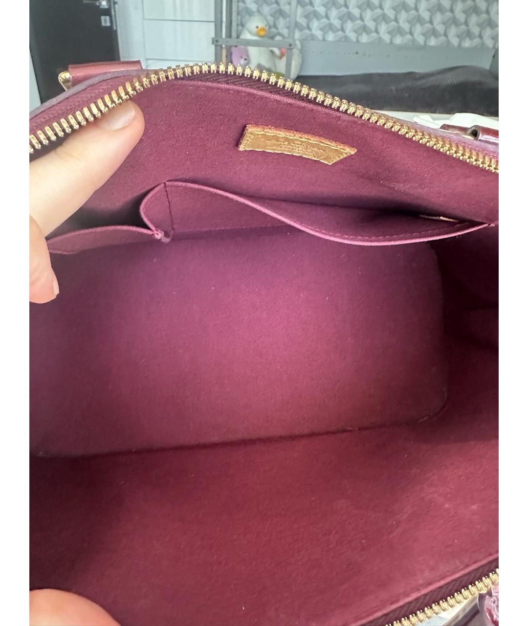 LOUIS VUITTON Бордовая сумка с короткими ручками из лакированной кожи, фото 4