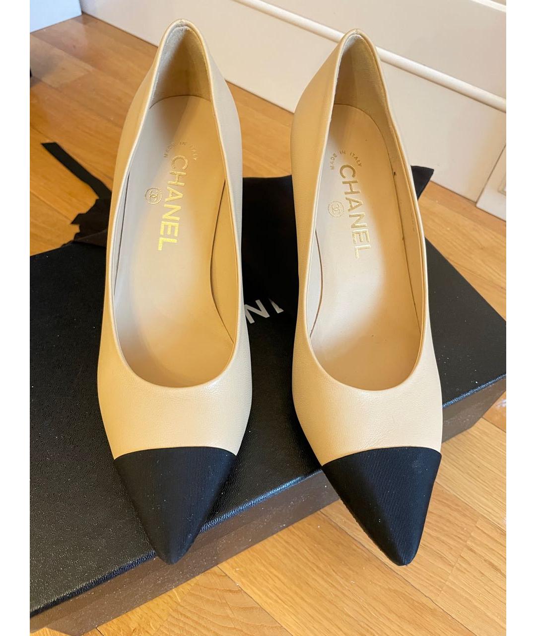 CHANEL Бежевые кожаные туфли, фото 2