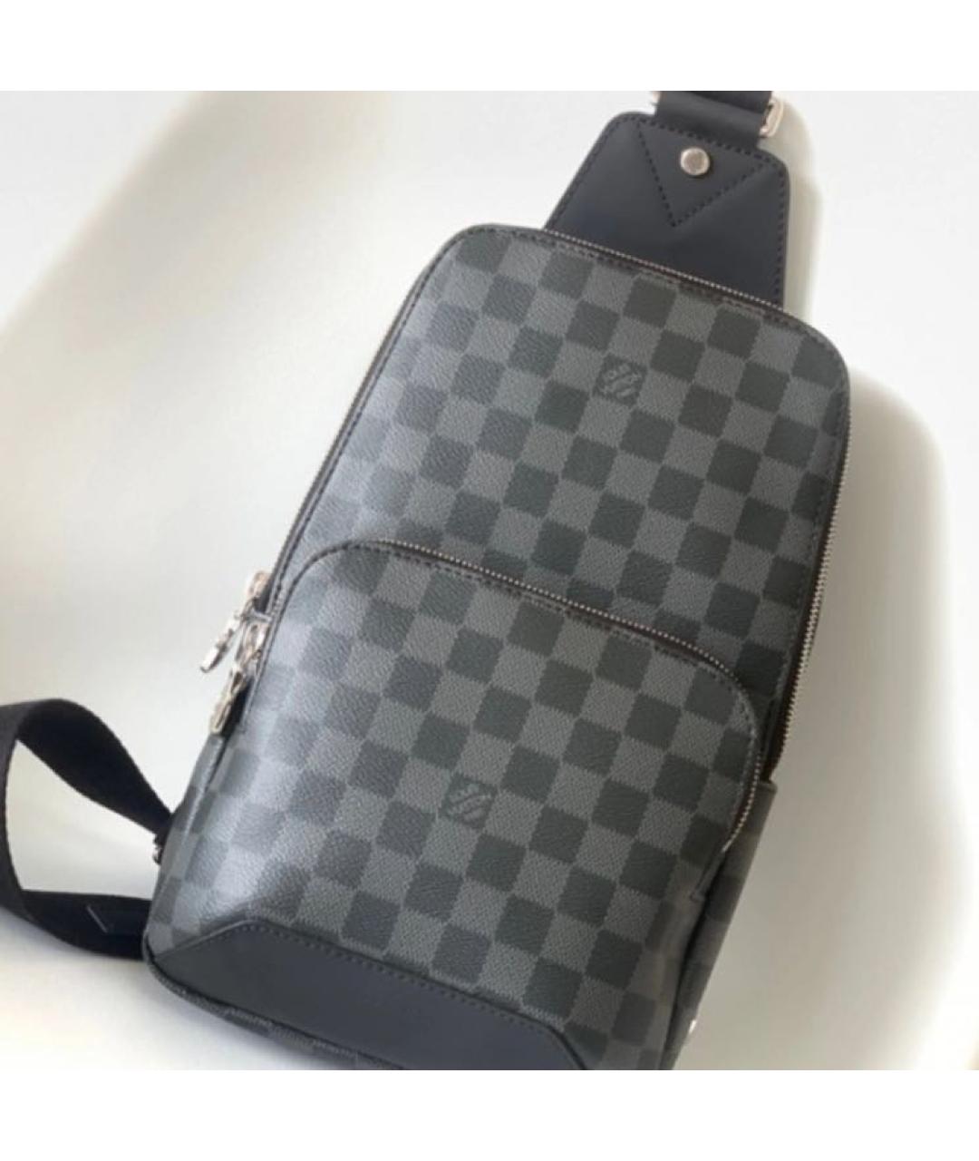 LOUIS VUITTON Антрацитовая барсетка, фото 2