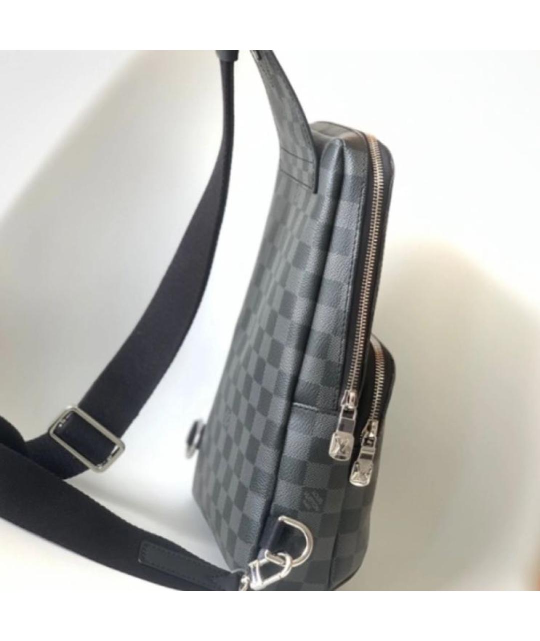 LOUIS VUITTON Антрацитовая барсетка, фото 3