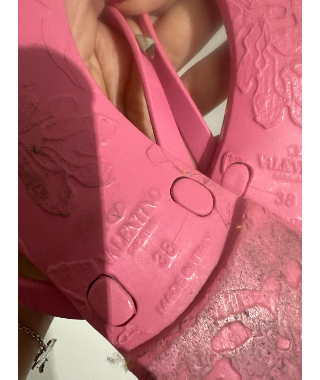 VALENTINO Розовые резиновые шлепанцы, фото 5