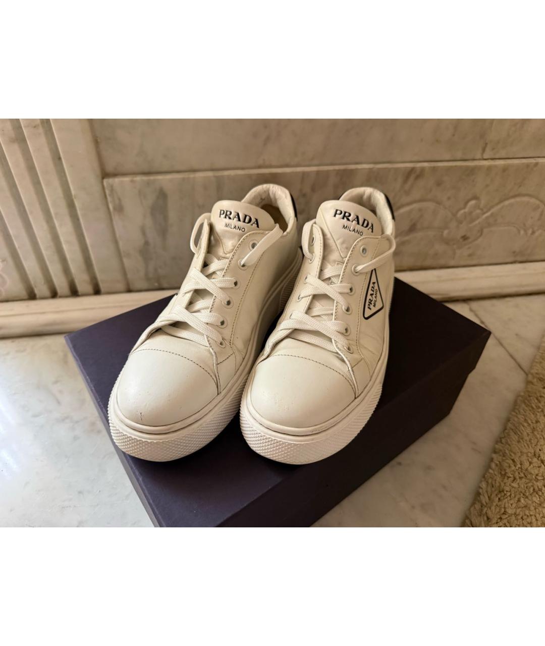 PRADA Белые кеды, фото 5