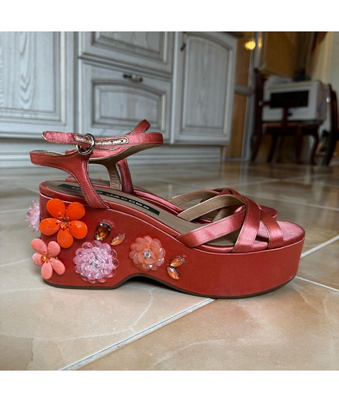 MARC JACOBS Коралловые текстильные босоножки, фото 6