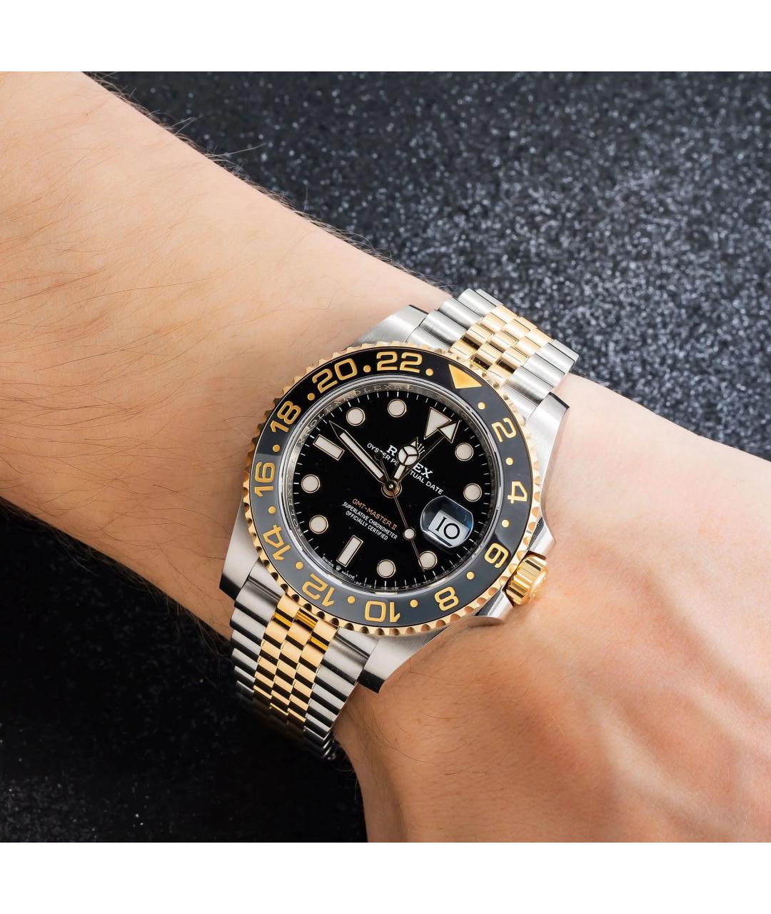 ROLEX Черные часы из желтого золота, фото 2