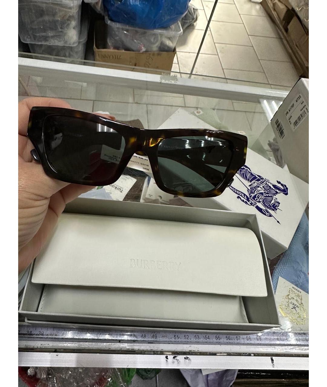 BURBERRY Коричневые пластиковые солнцезащитные очки, фото 4