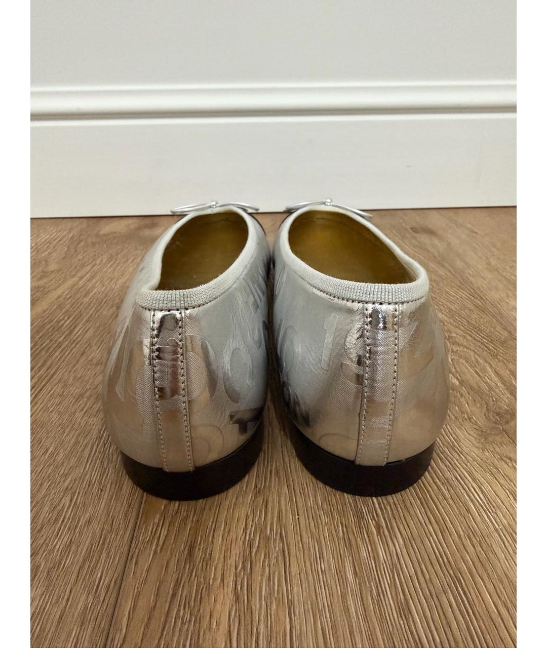 CHANEL Серебряные кожаные балетки, фото 4