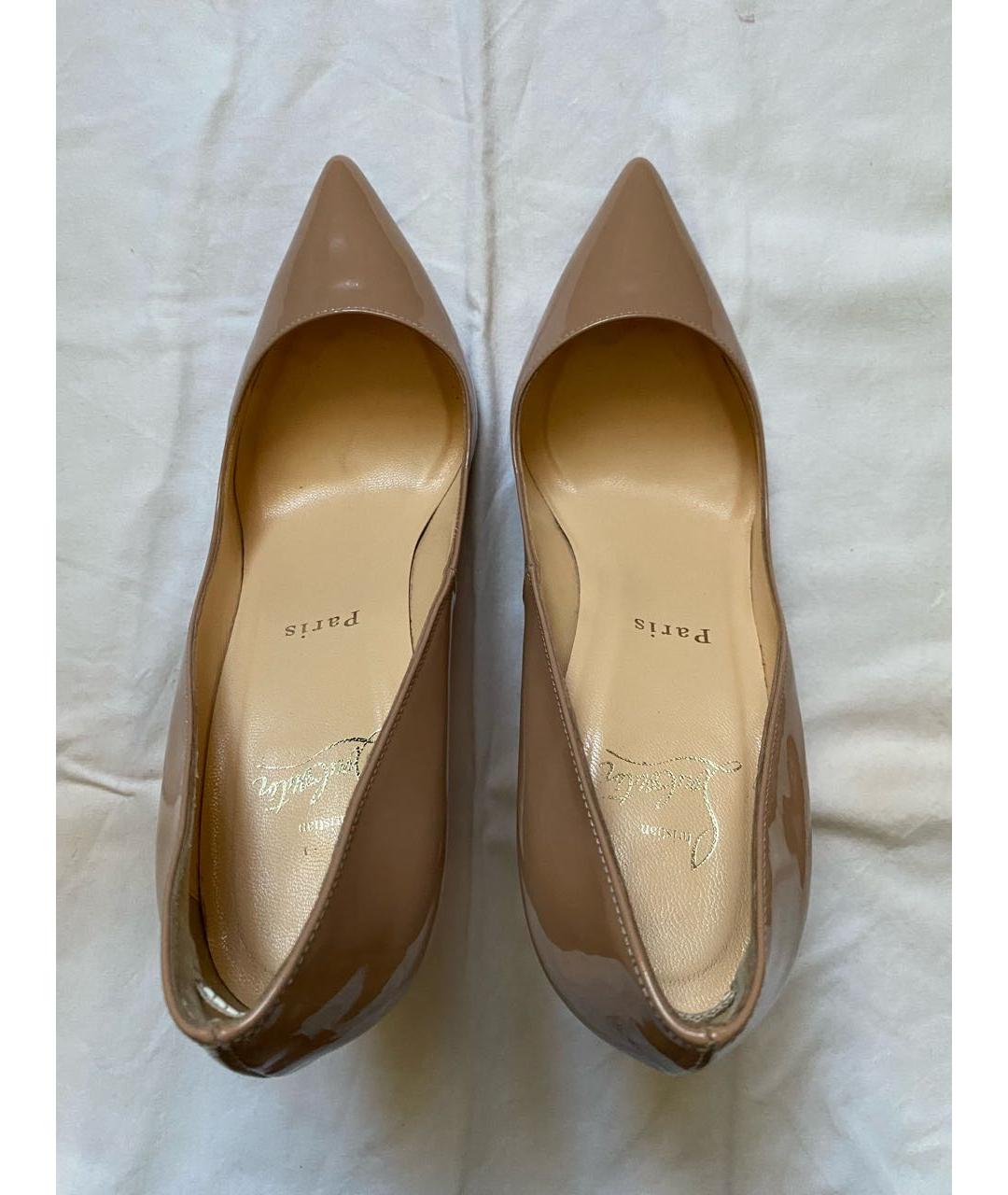 CHRISTIAN LOUBOUTIN Бежевые туфли из лакированной кожи, фото 3