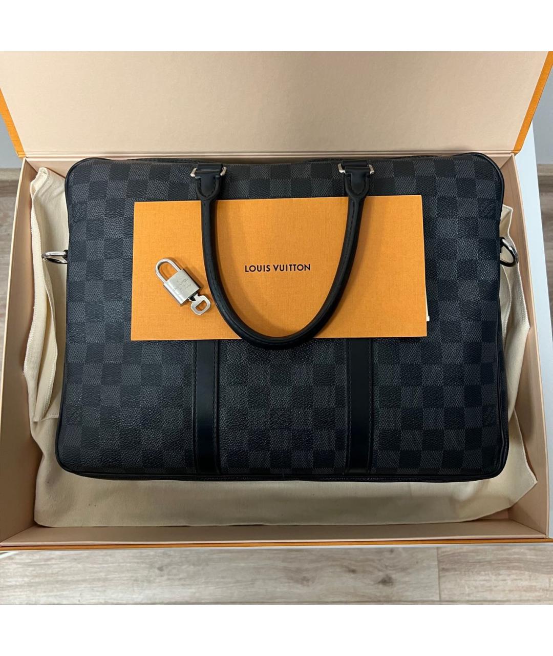 LOUIS VUITTON Черный портфель, фото 2