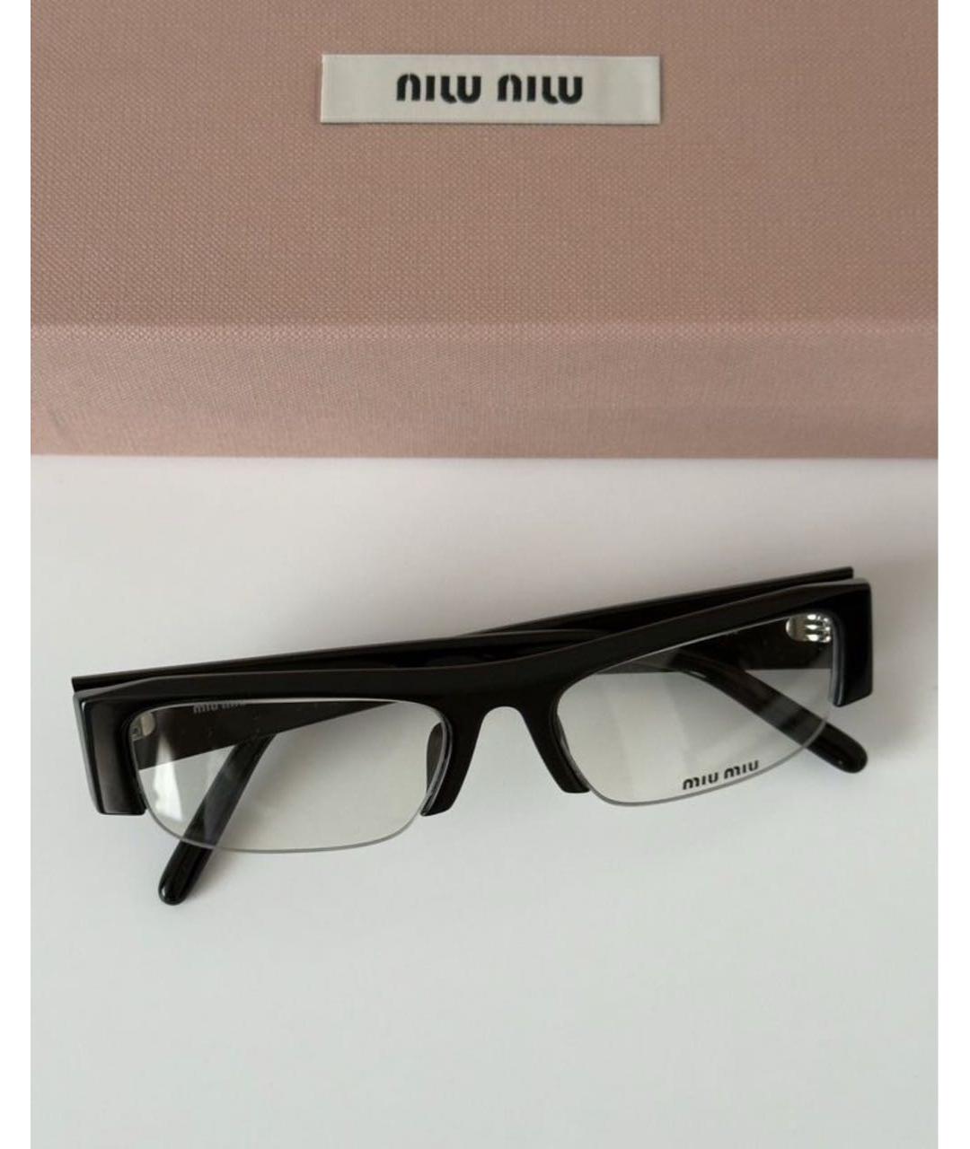 MIU MIU Черные пластиковые солнцезащитные очки, фото 2