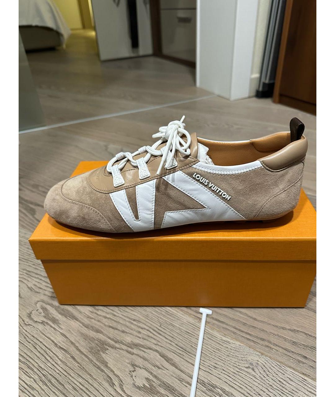 LOUIS VUITTON Бежевые замшевые кроссовки, фото 5