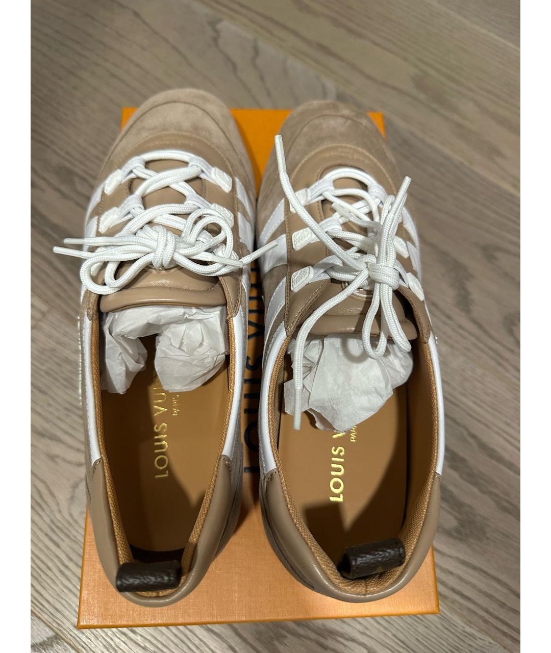 LOUIS VUITTON Бежевые замшевые кроссовки, фото 3