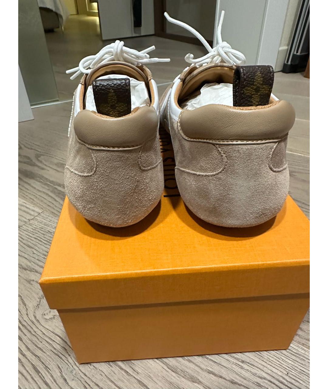 LOUIS VUITTON Бежевые замшевые кроссовки, фото 4