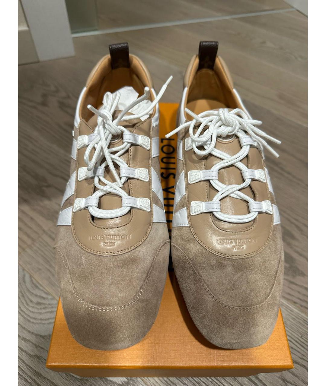 LOUIS VUITTON Бежевые замшевые кроссовки, фото 2