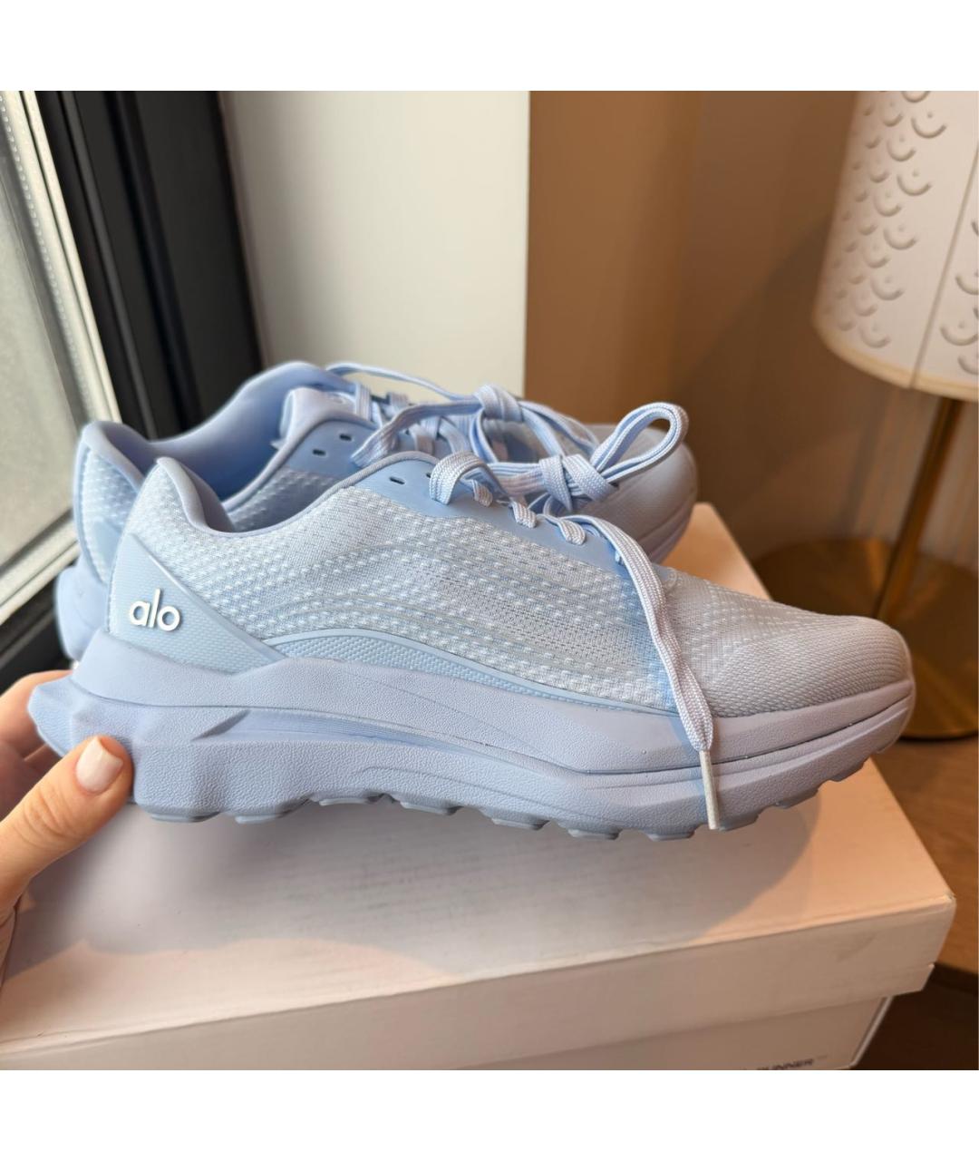 ALO YOGA Голубые текстильные кроссовки, фото 3
