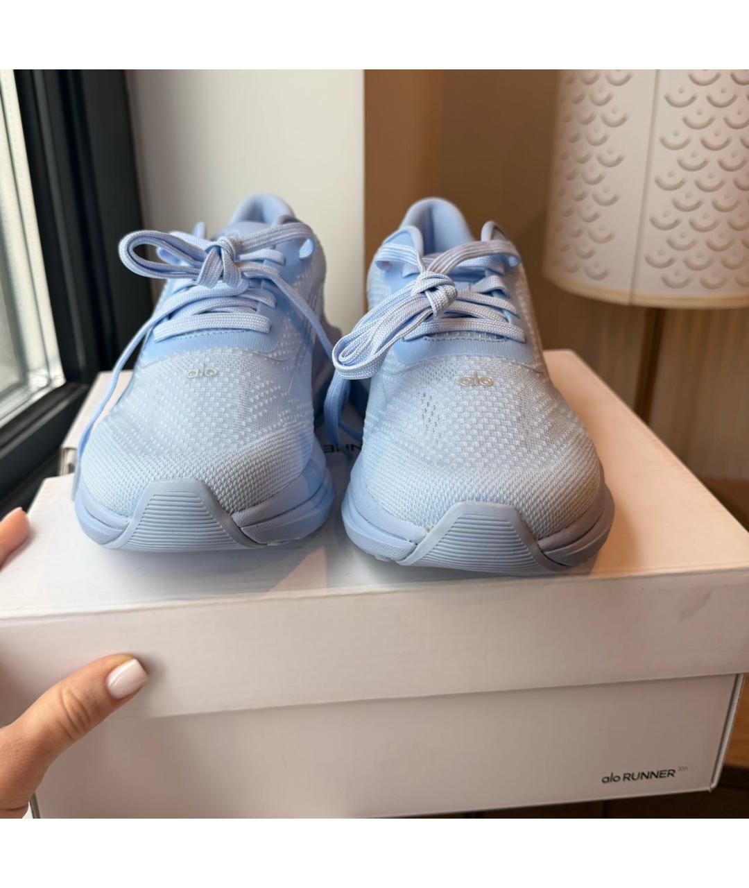 ALO YOGA Голубые текстильные кроссовки, фото 7