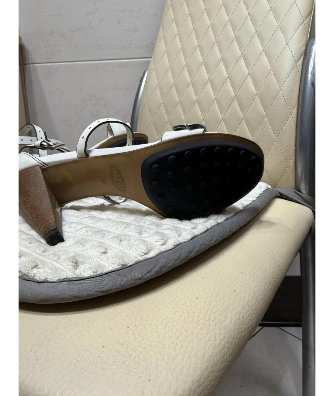 TOD'S Белые кожаные босоножки, фото 5