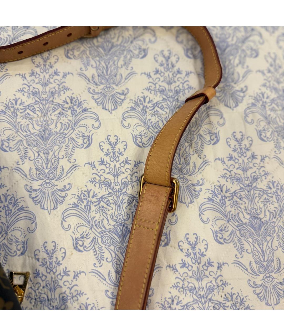 LOUIS VUITTON Коричневая поясная сумка, фото 4