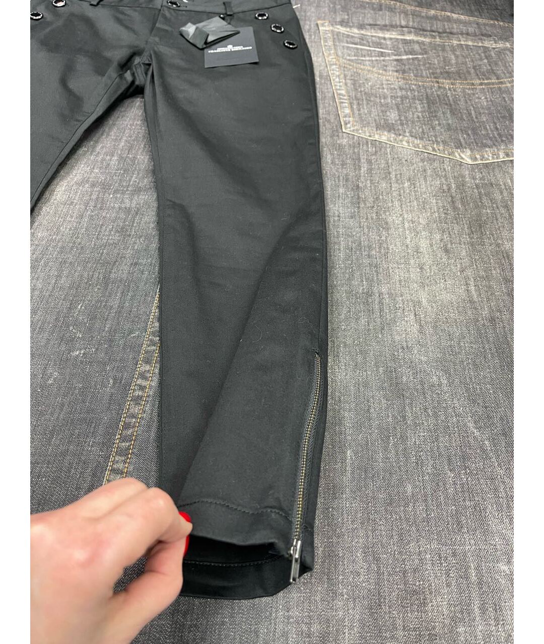 DESIGNERS REMIX Черные хлопковые брюки узкие, фото 4