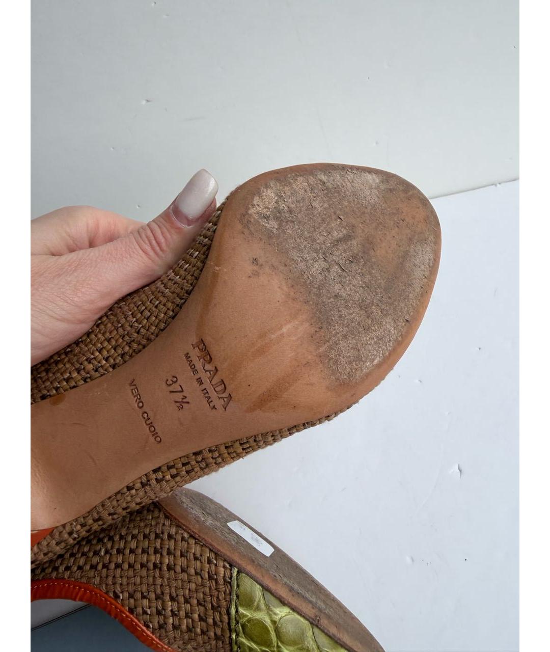 PRADA Бежевые кожаные туфли, фото 7