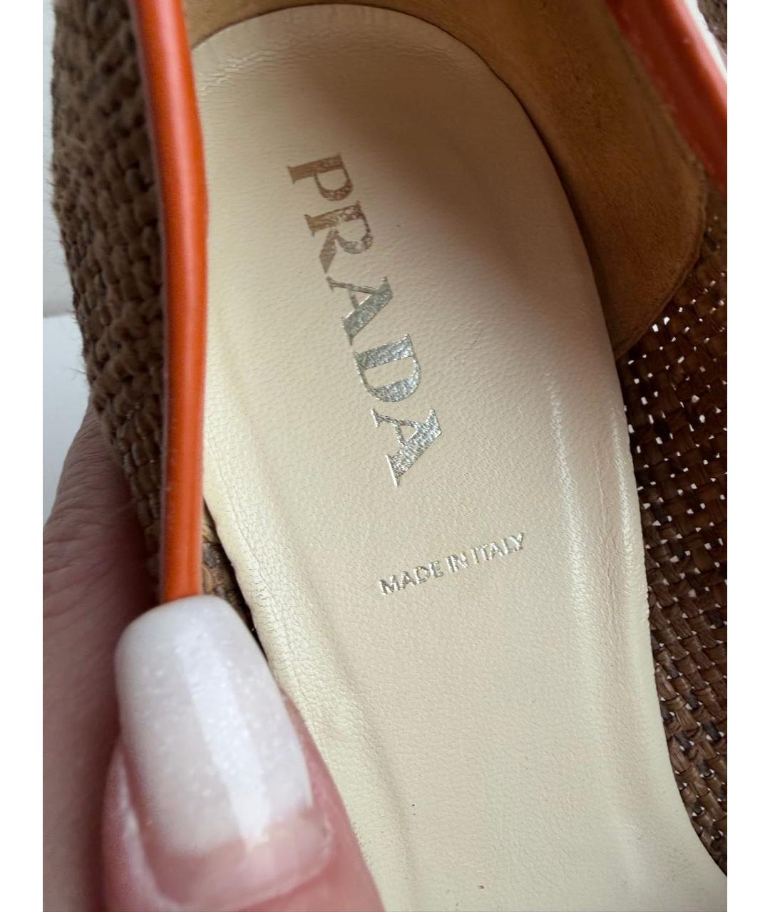 PRADA Бежевые кожаные туфли, фото 5