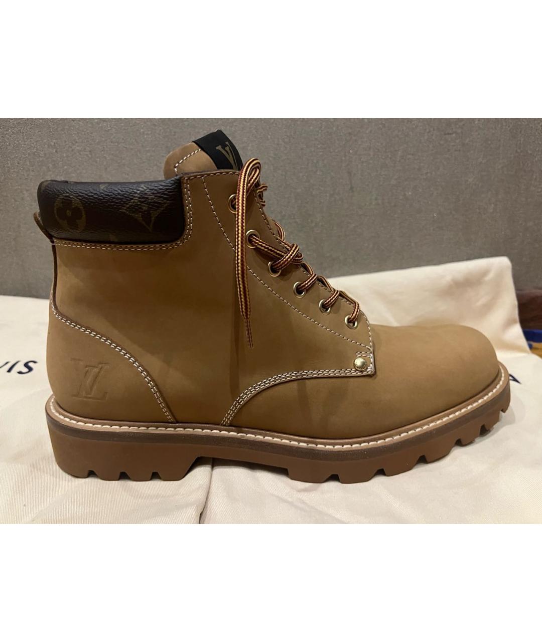 LOUIS VUITTON Бежевые нубуковые низкие ботинки, фото 9