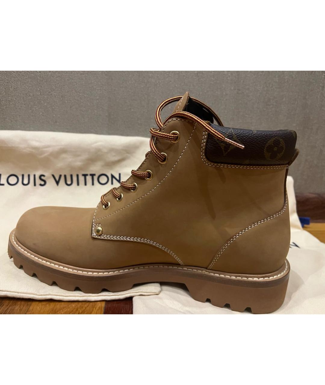 LOUIS VUITTON Бежевые нубуковые низкие ботинки, фото 5