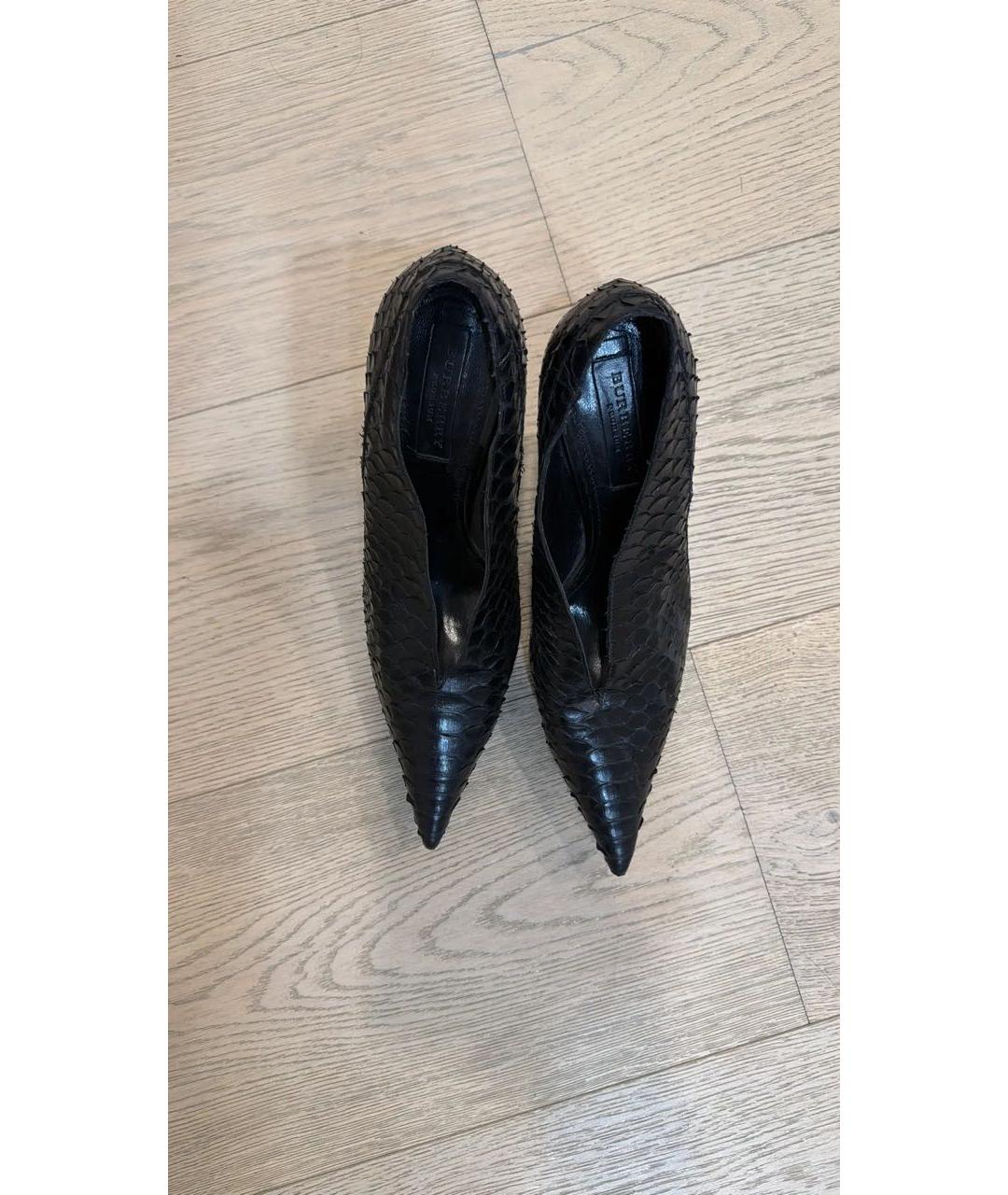 BURBERRY Черные туфли из экзотической кожи, фото 3