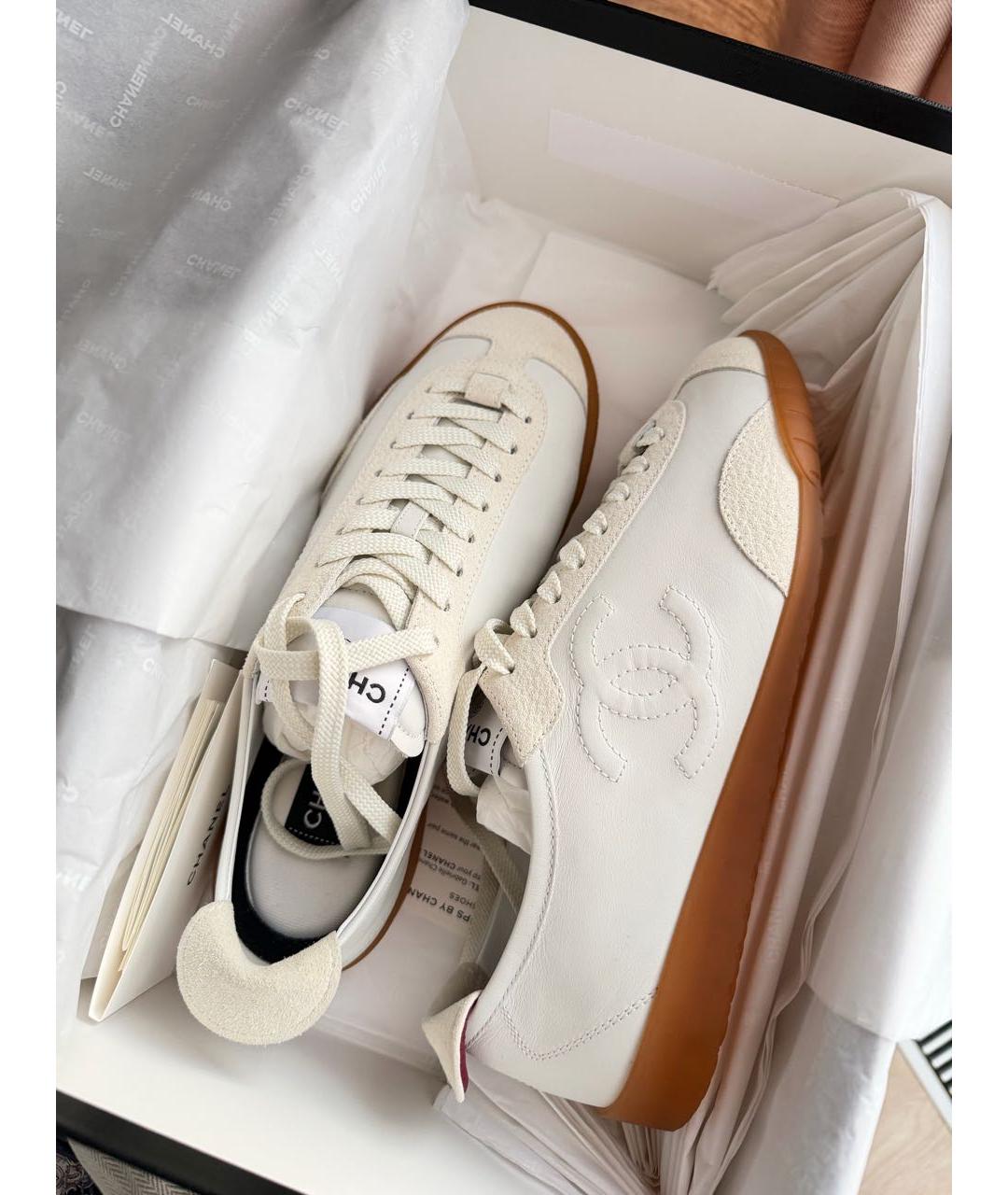 CHANEL Белые кожаные кеды, фото 3