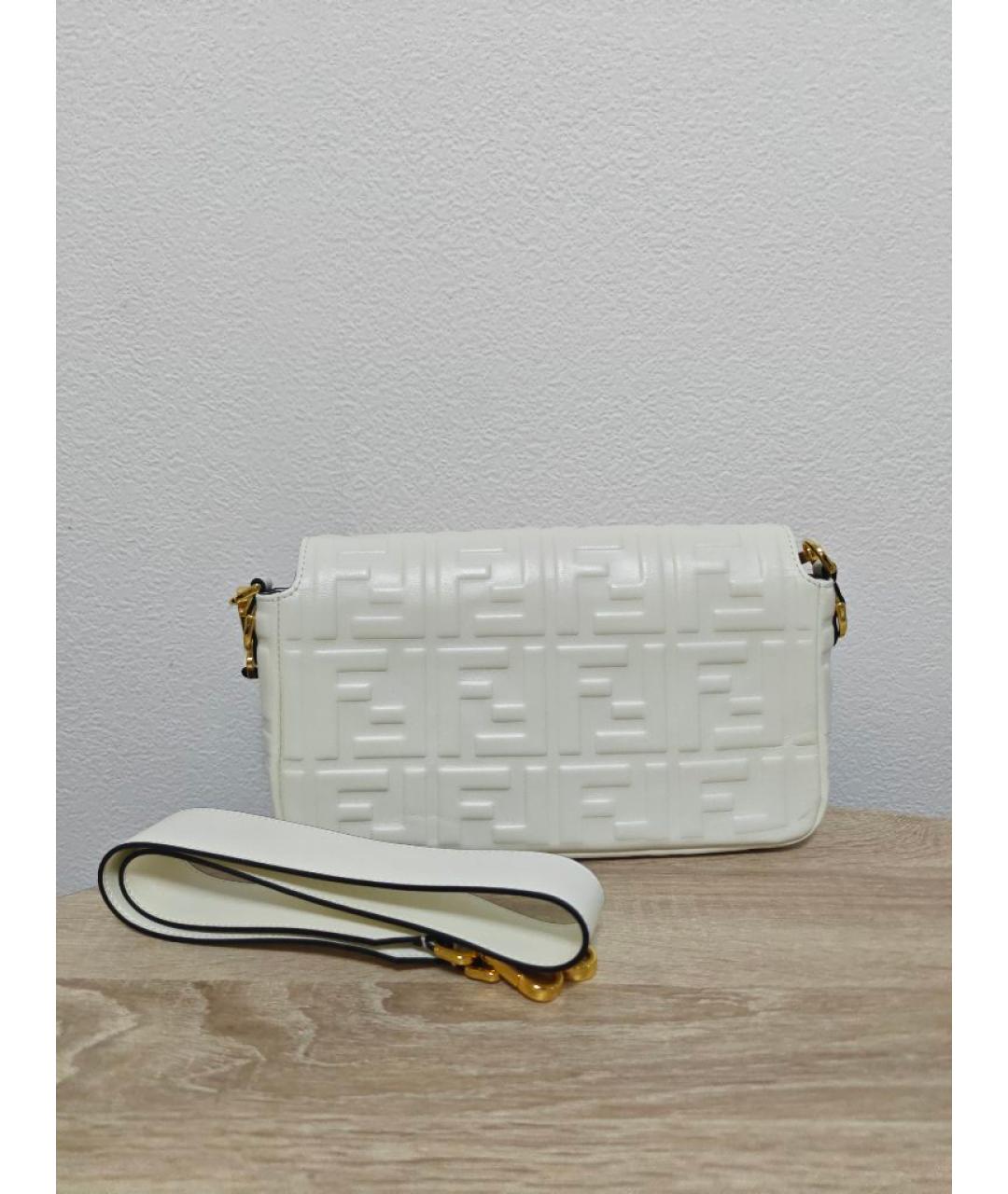 FENDI Белая кожаная сумка через плечо, фото 3