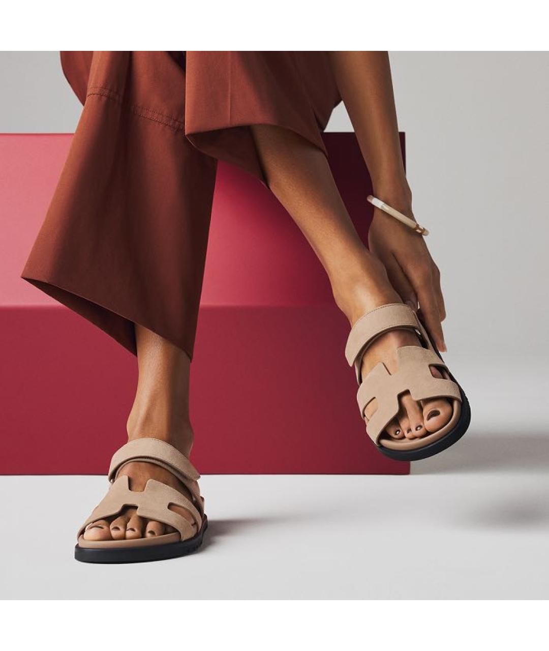 HERMES Бежевые замшевые шлепанцы, фото 4