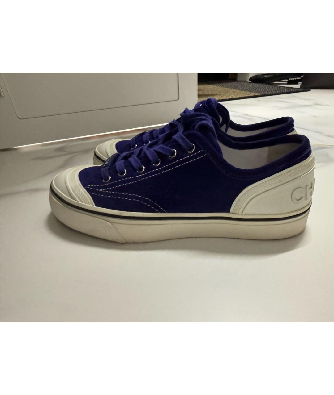 CHANEL Фиолетовые замшевые кеды, фото 5