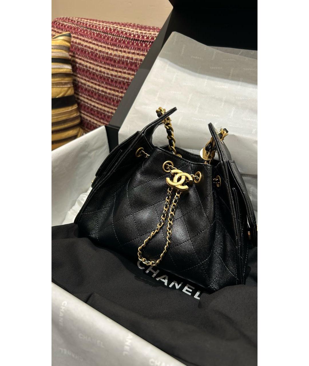 CHANEL Черная кожаная сумка через плечо, фото 3