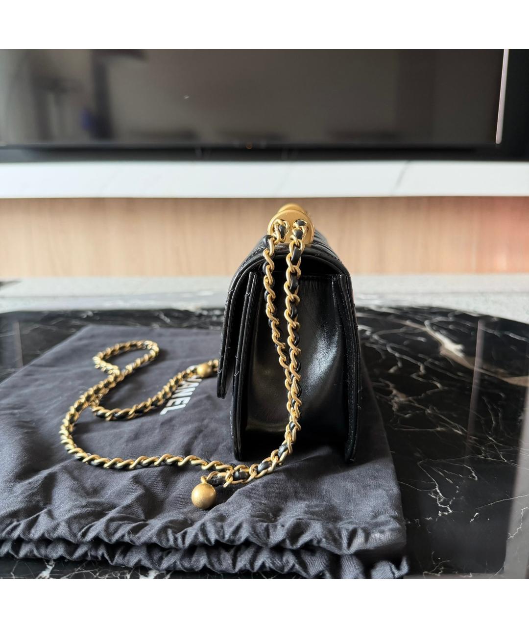 CHANEL Черная кожаная сумка через плечо, фото 3