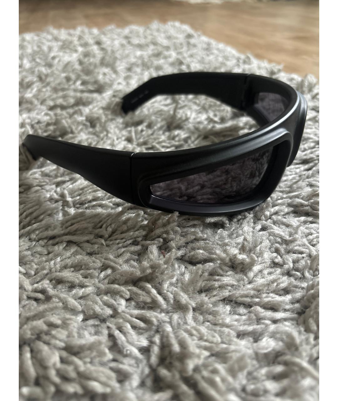 RICK OWENS Черные пластиковые солнцезащитные очки, фото 3