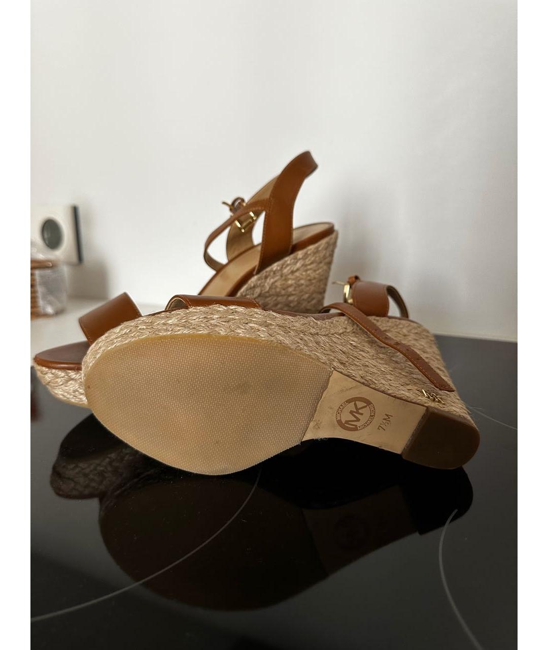 MICHAEL KORS Коричневые кожаные босоножки, фото 4