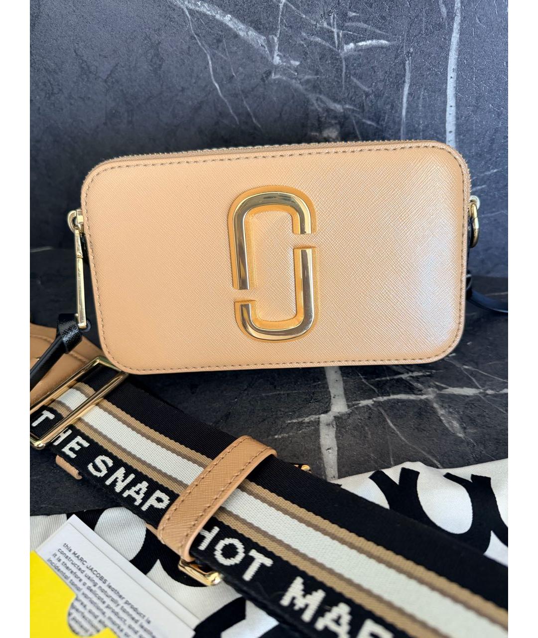 MARC JACOBS Бежевая кожаная сумка через плечо, фото 9