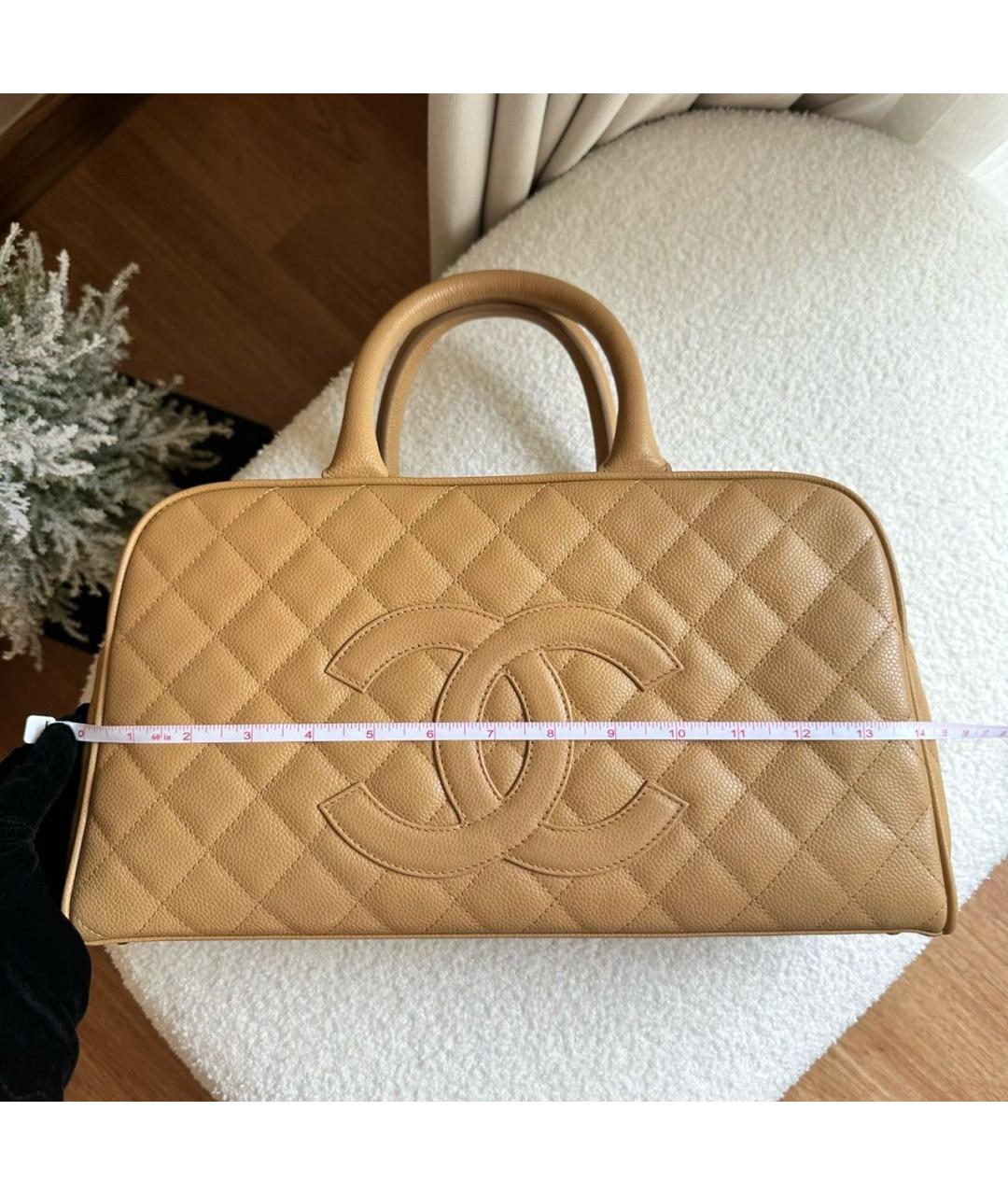 CHANEL Горчичная кожаная сумка с короткими ручками, фото 6