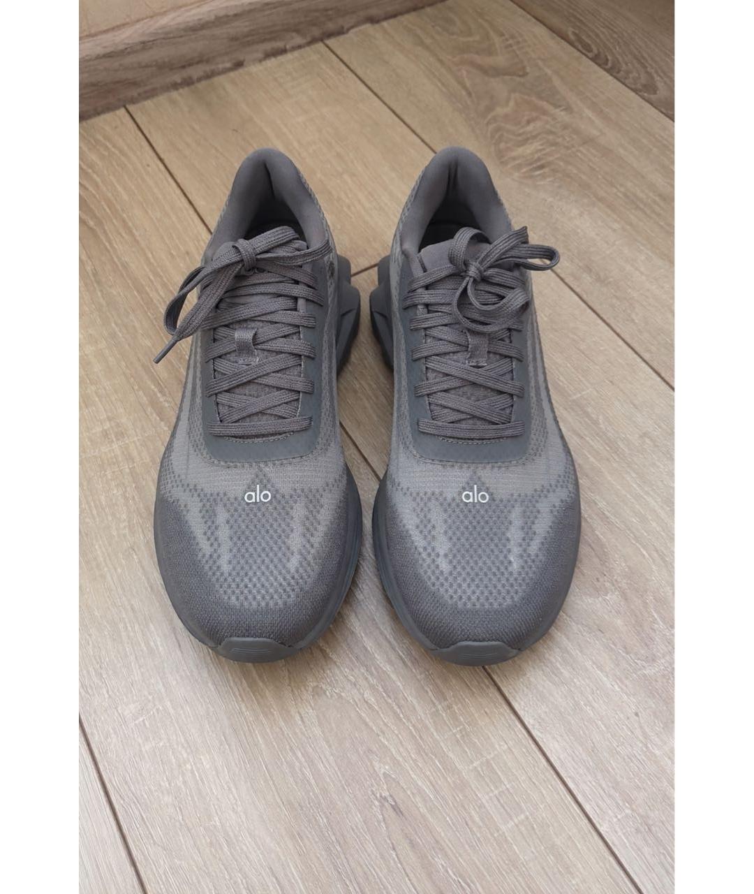 ALO YOGA Серые кроссовки, фото 2