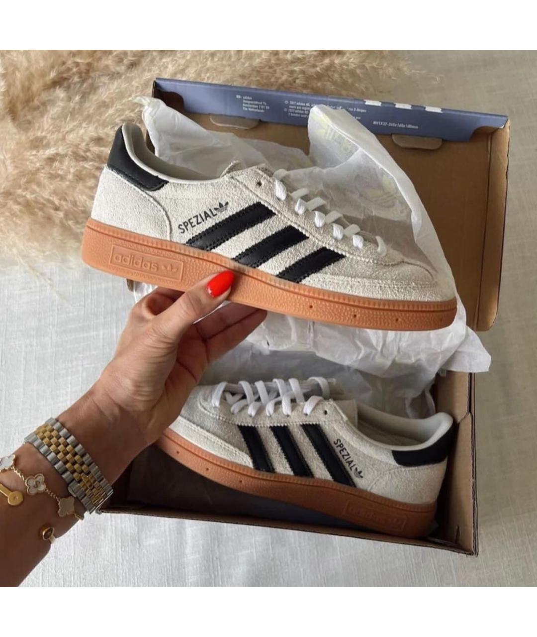 ADIDAS Бежевые замшевые кроссовки, фото 2