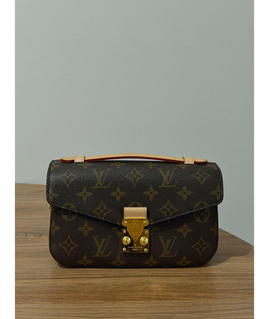 LOUIS VUITTON Коричневая сумка с короткими ручками, фото 8