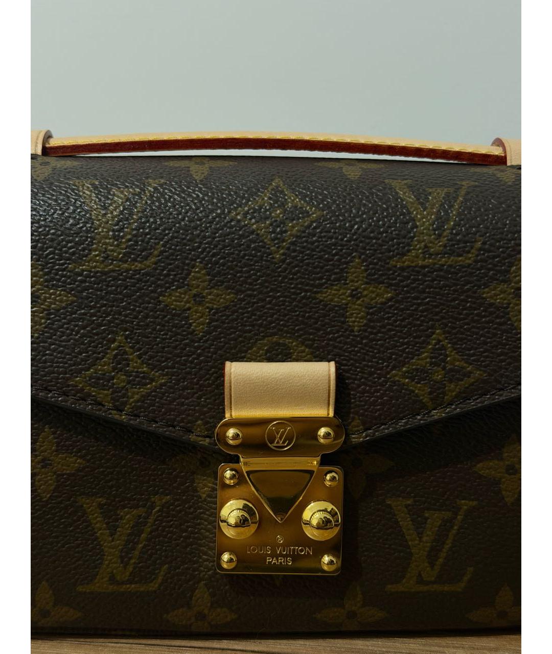 LOUIS VUITTON Коричневая сумка с короткими ручками, фото 5