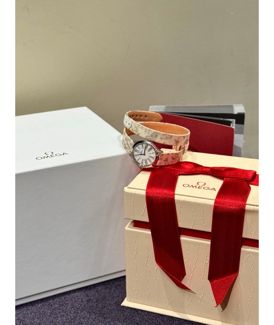 OMEGA Белые металлические часы, фото 2