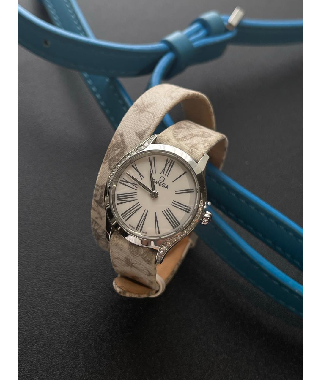 OMEGA Белые металлические часы, фото 3