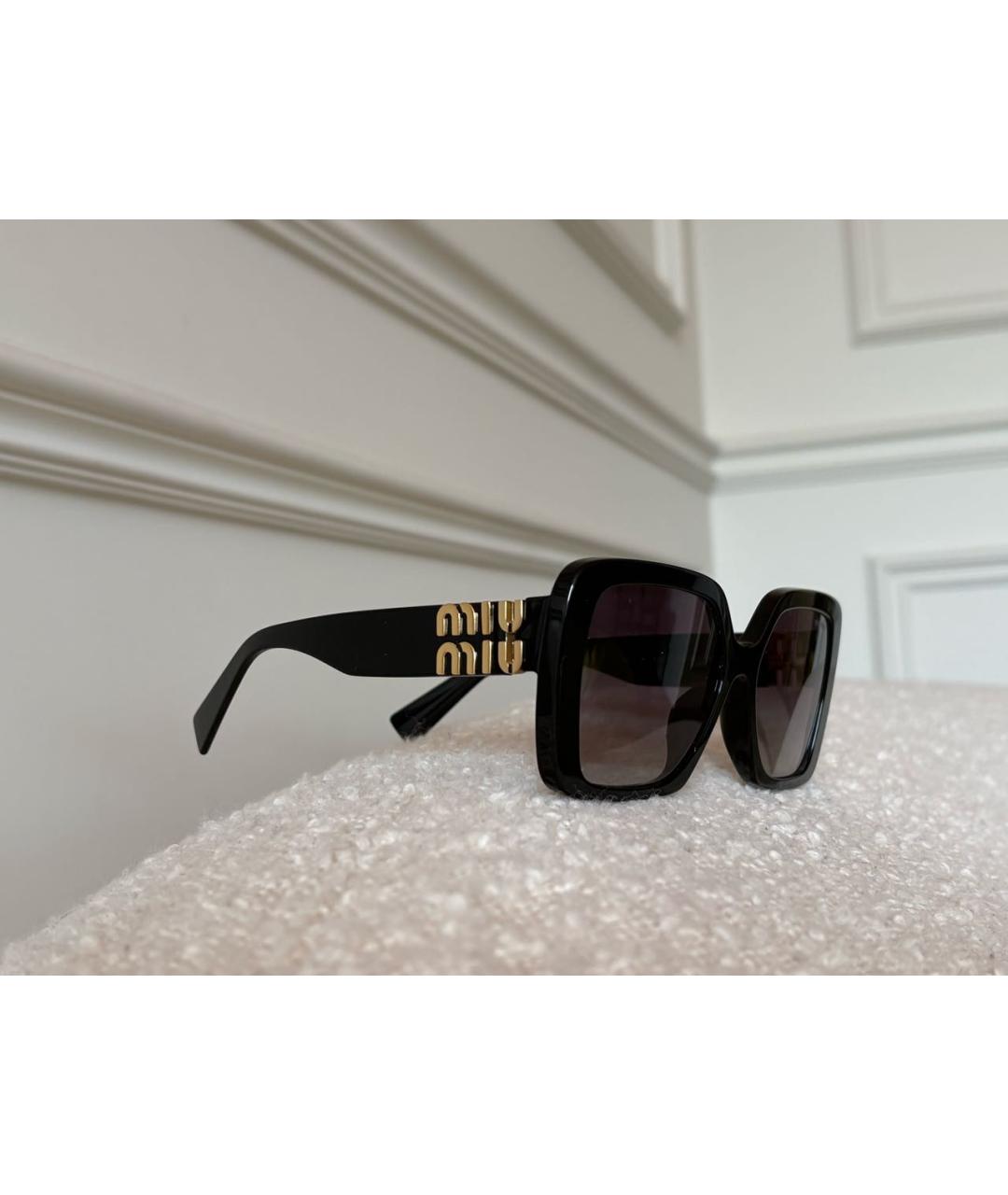 MIU MIU Черные пластиковые солнцезащитные очки, фото 2