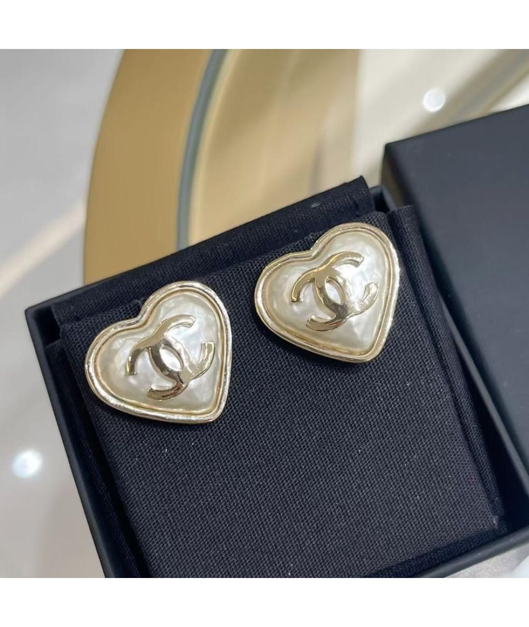 CHANEL Белые металлические серьги, фото 4