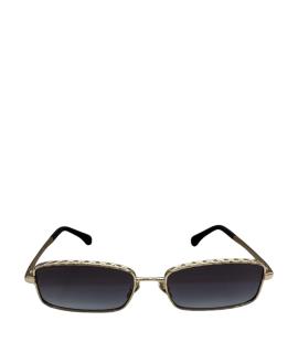 CHANEL Солнцезащитные очки