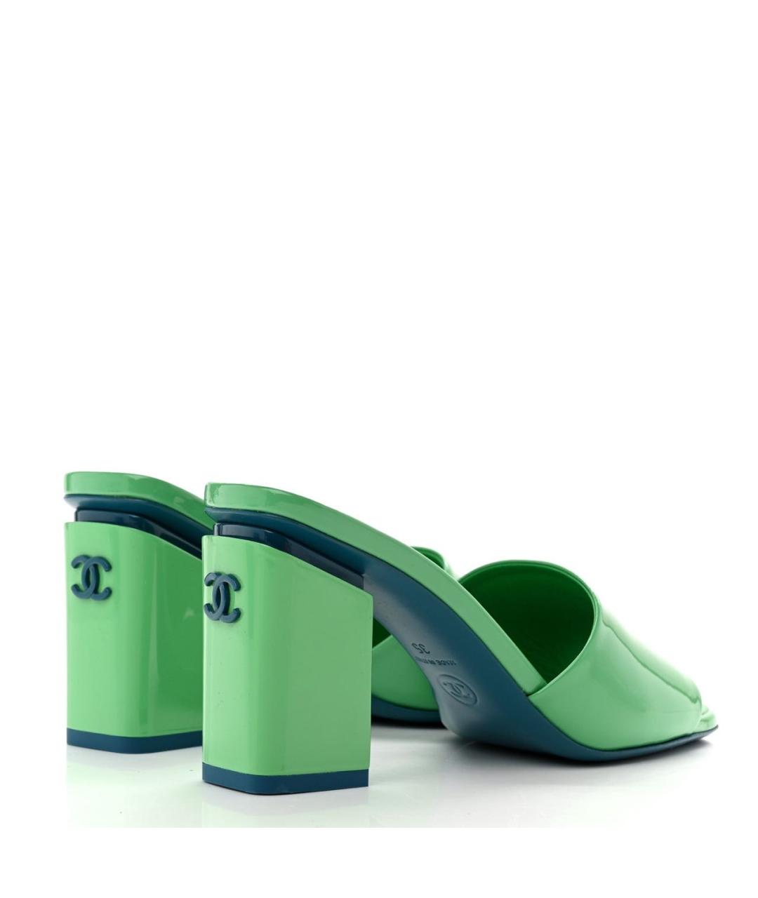 CHANEL Зеленые мюли из лакированной кожи, фото 2