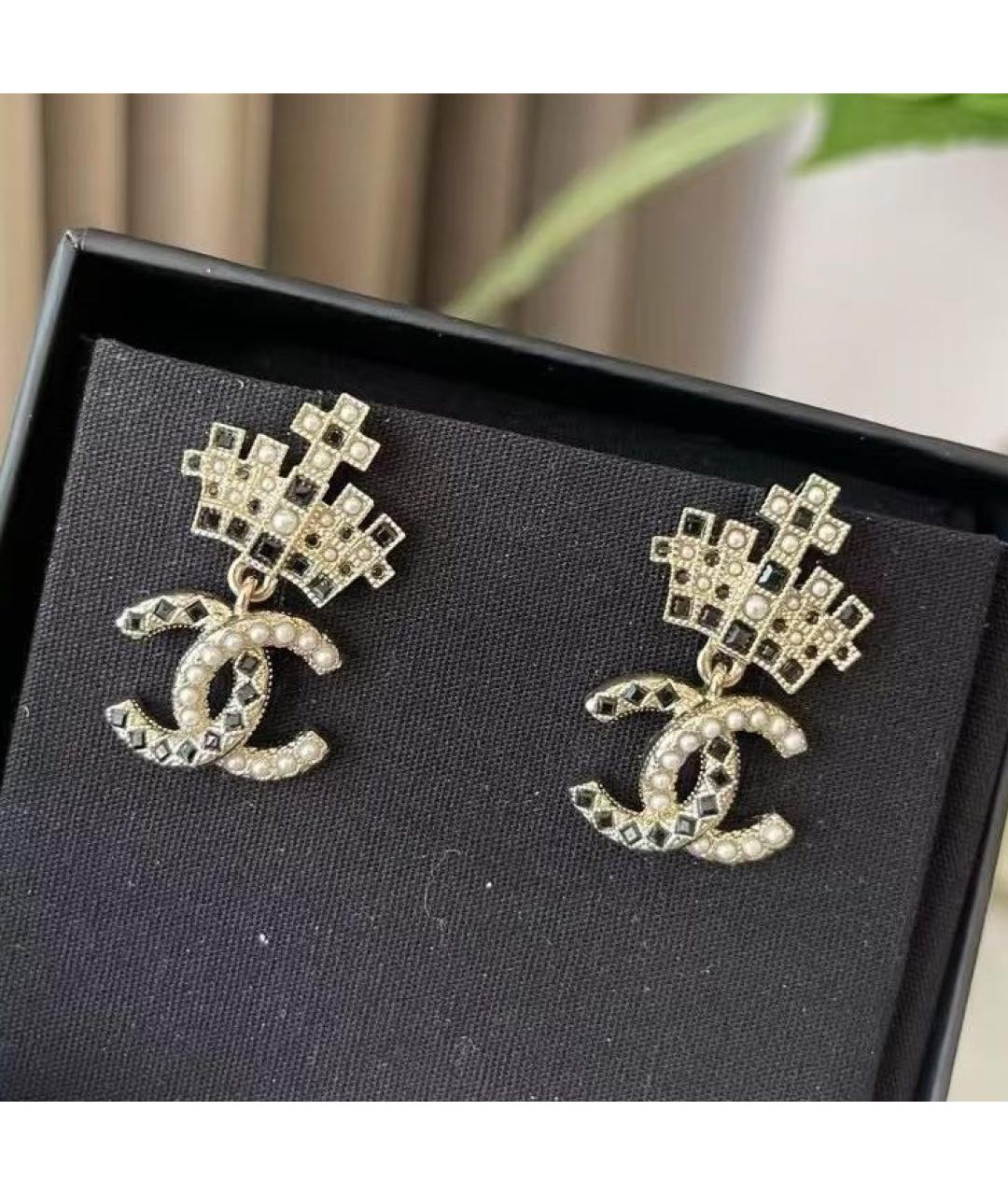 CHANEL Золотые металлические серьги, фото 3